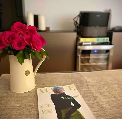 Luxe Cosy Au Parc Monceau Parijs